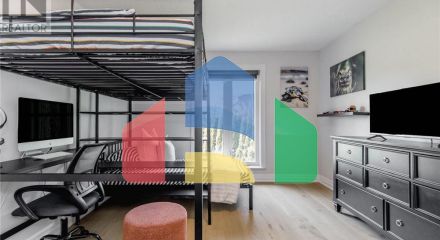 Residential - Single Family Home - Wasaga Beach, Canada - Canada