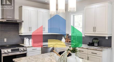 Residential - Single Family Home - Wasaga Beach, Canada - Canada