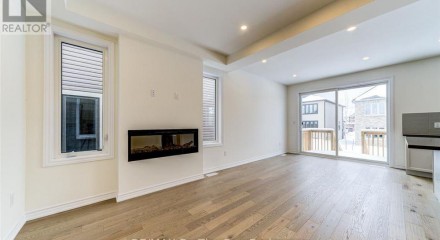 Residential - Single Family Home - Wasaga Beach, Canada - Canada