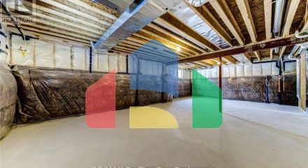 Residential - Single Family Home - Wasaga Beach, Canada - Canada