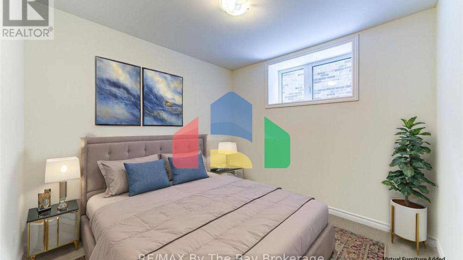 Residential - Single Family Home - Wasaga Beach, Canada - Canada