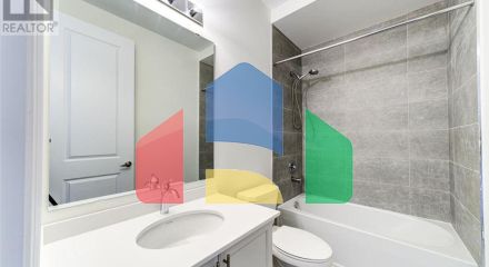 Residential - Single Family Home - Wasaga Beach, Canada - Canada