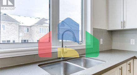 Residential - Single Family Home - Wasaga Beach, Canada - Canada