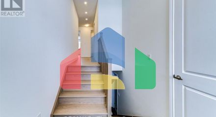 Residential - Single Family Home - Wasaga Beach, Canada - Canada