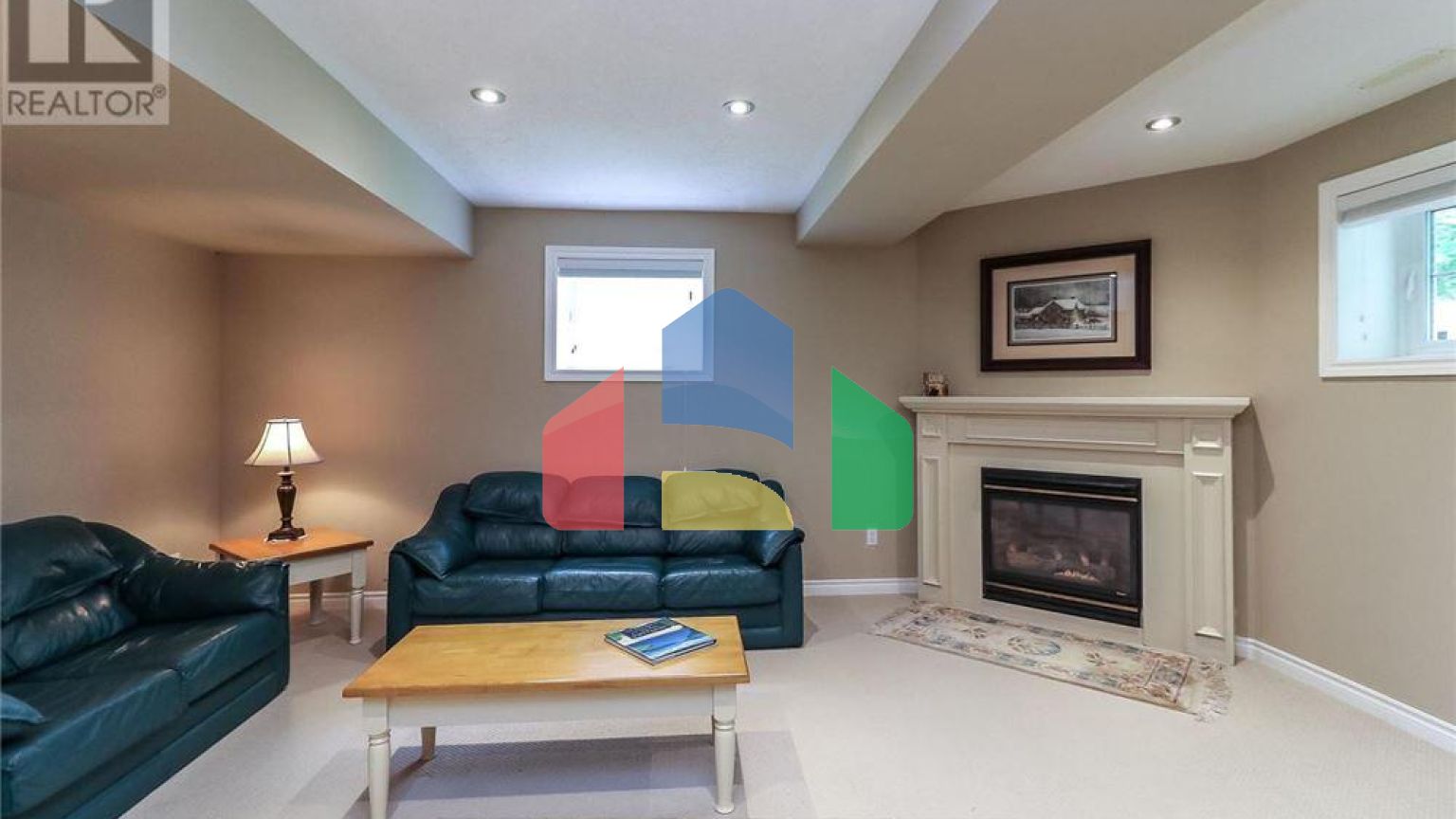 Residential - Single Family Home - Wasaga Beach, Canada - Canada