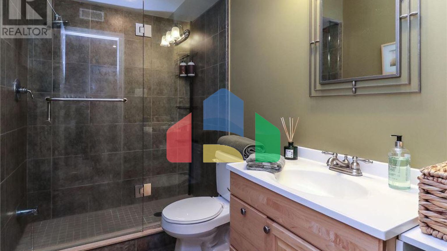 Residential - Single Family Home - Wasaga Beach, Canada - Canada