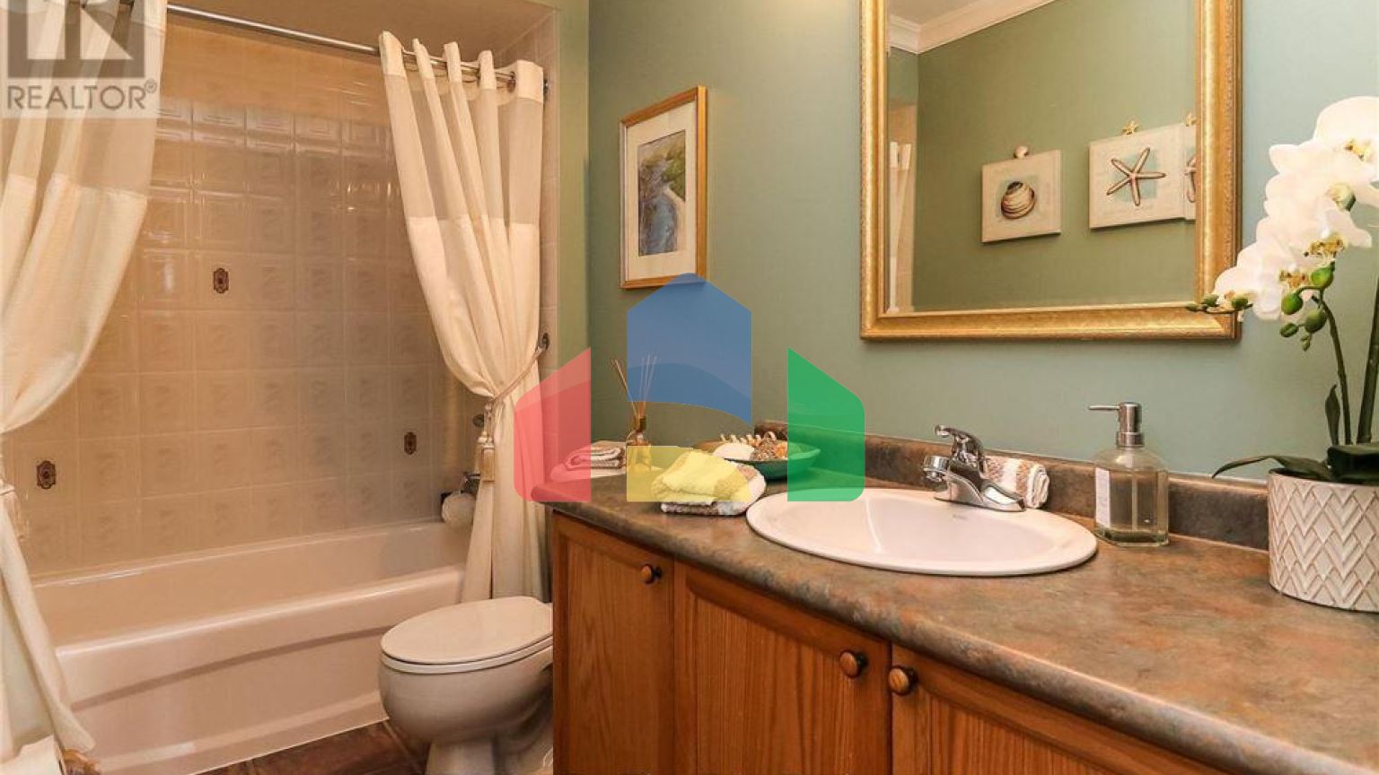 Residential - Single Family Home - Wasaga Beach, Canada - Canada