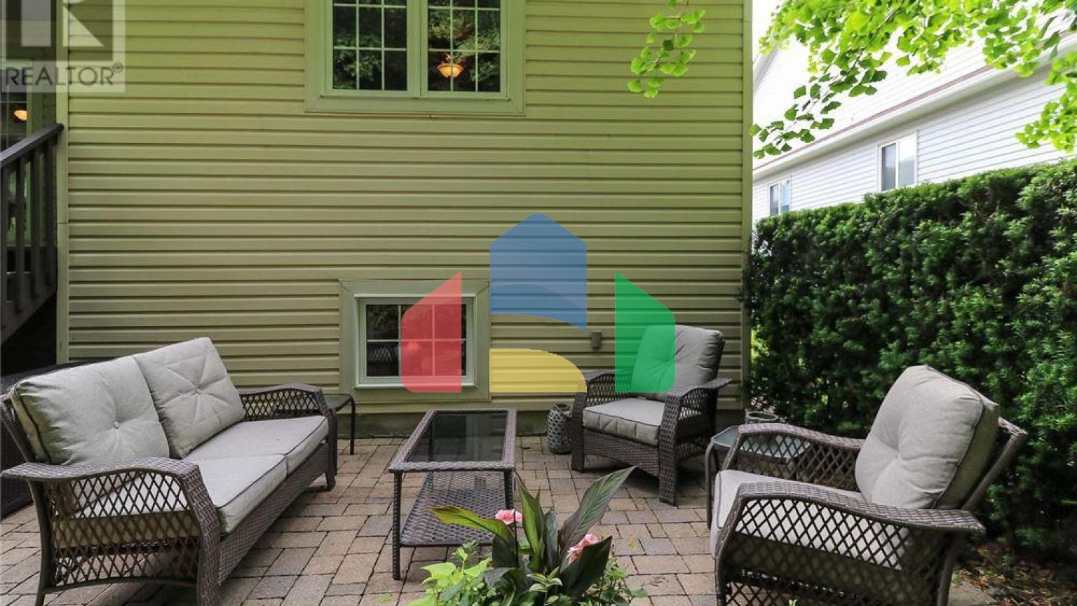 Residential - Single Family Home - Wasaga Beach, Canada - Canada