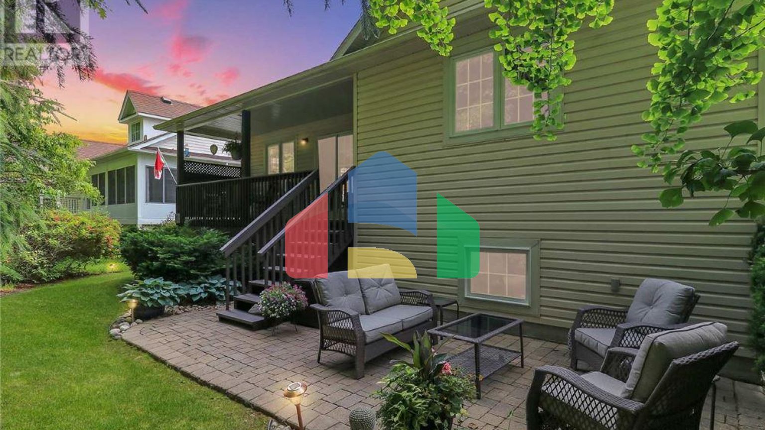 Residential - Single Family Home - Wasaga Beach, Canada - Canada