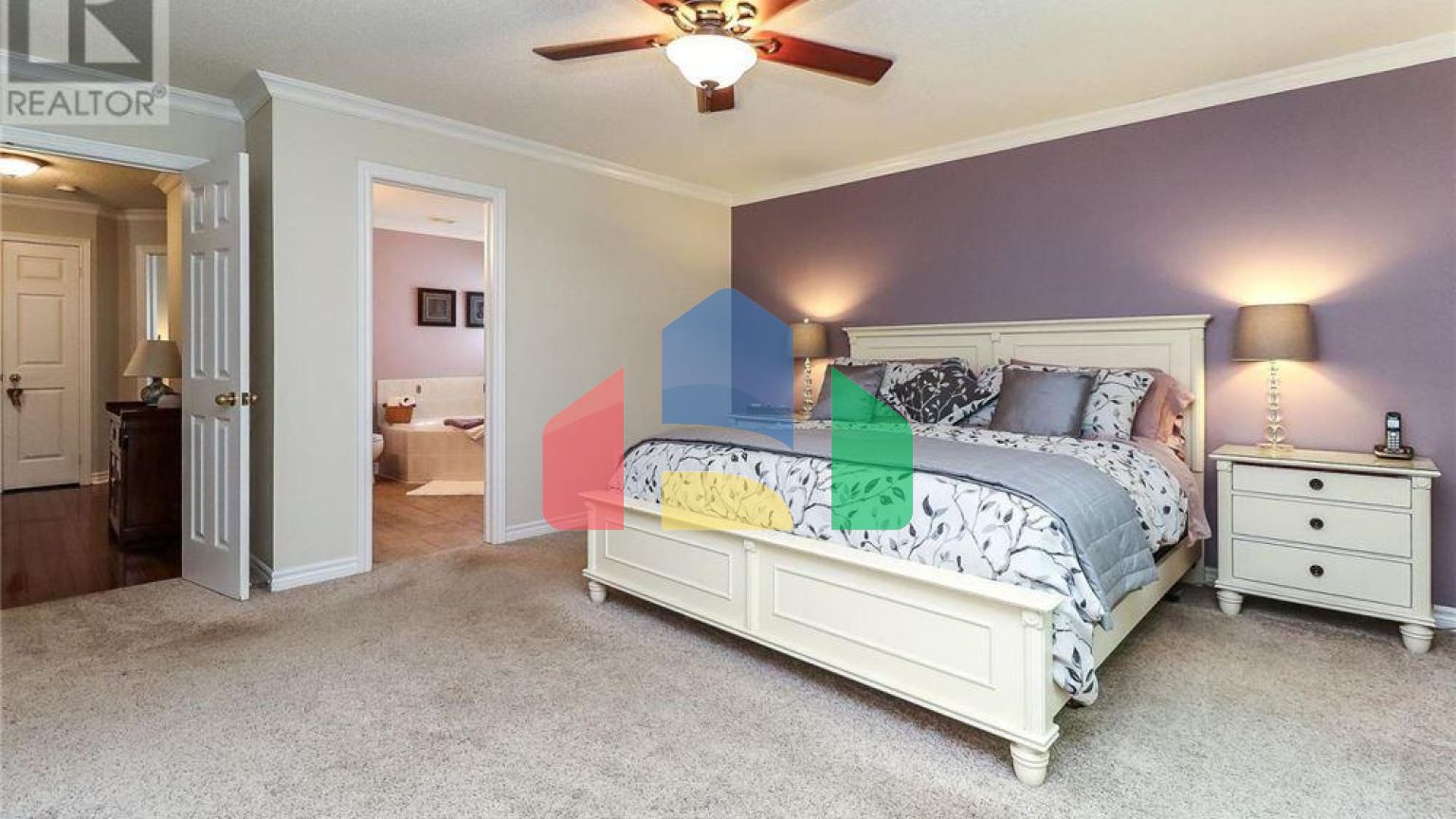 Residential - Single Family Home - Wasaga Beach, Canada - Canada