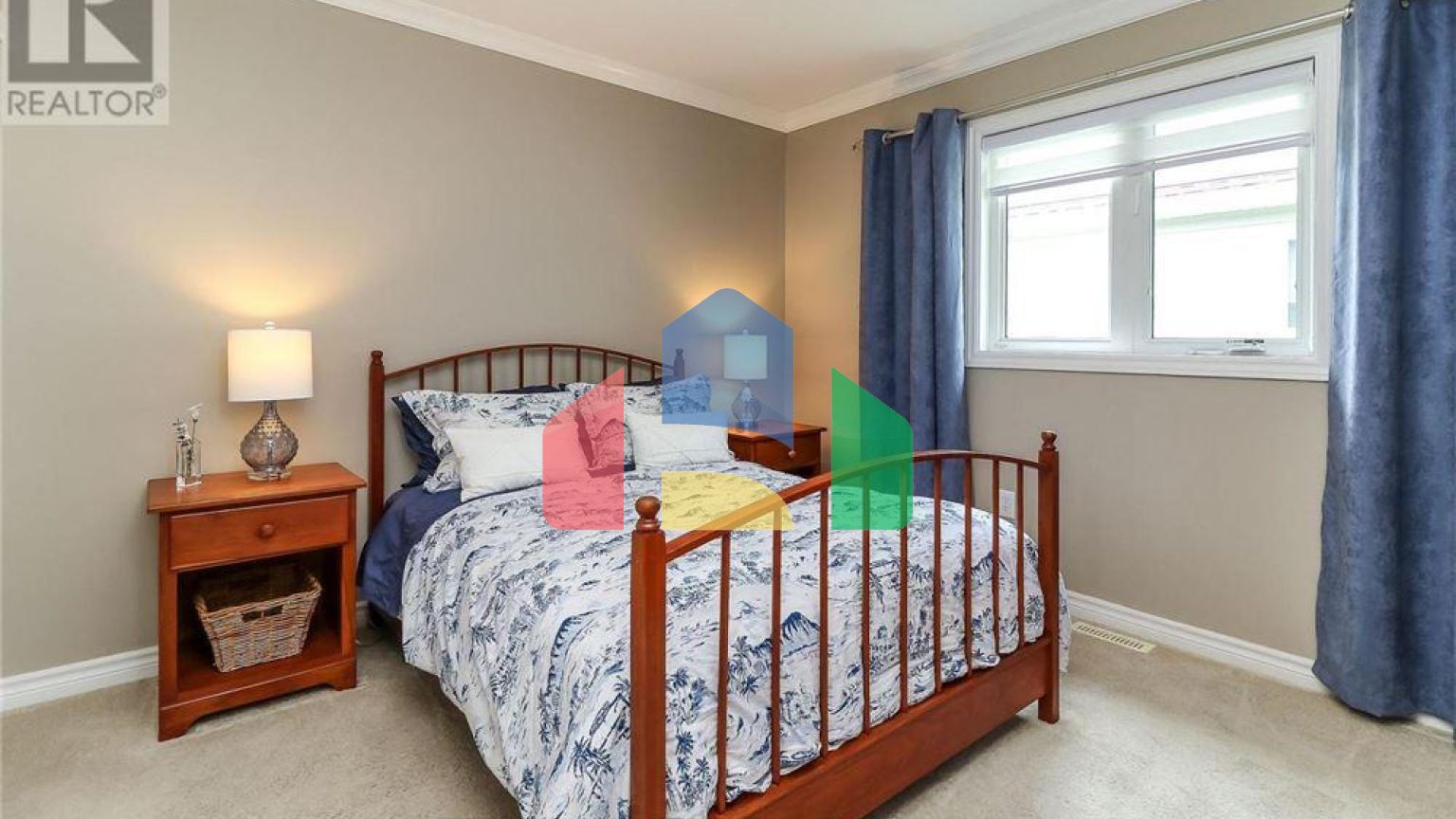 Residential - Single Family Home - Wasaga Beach, Canada - Canada