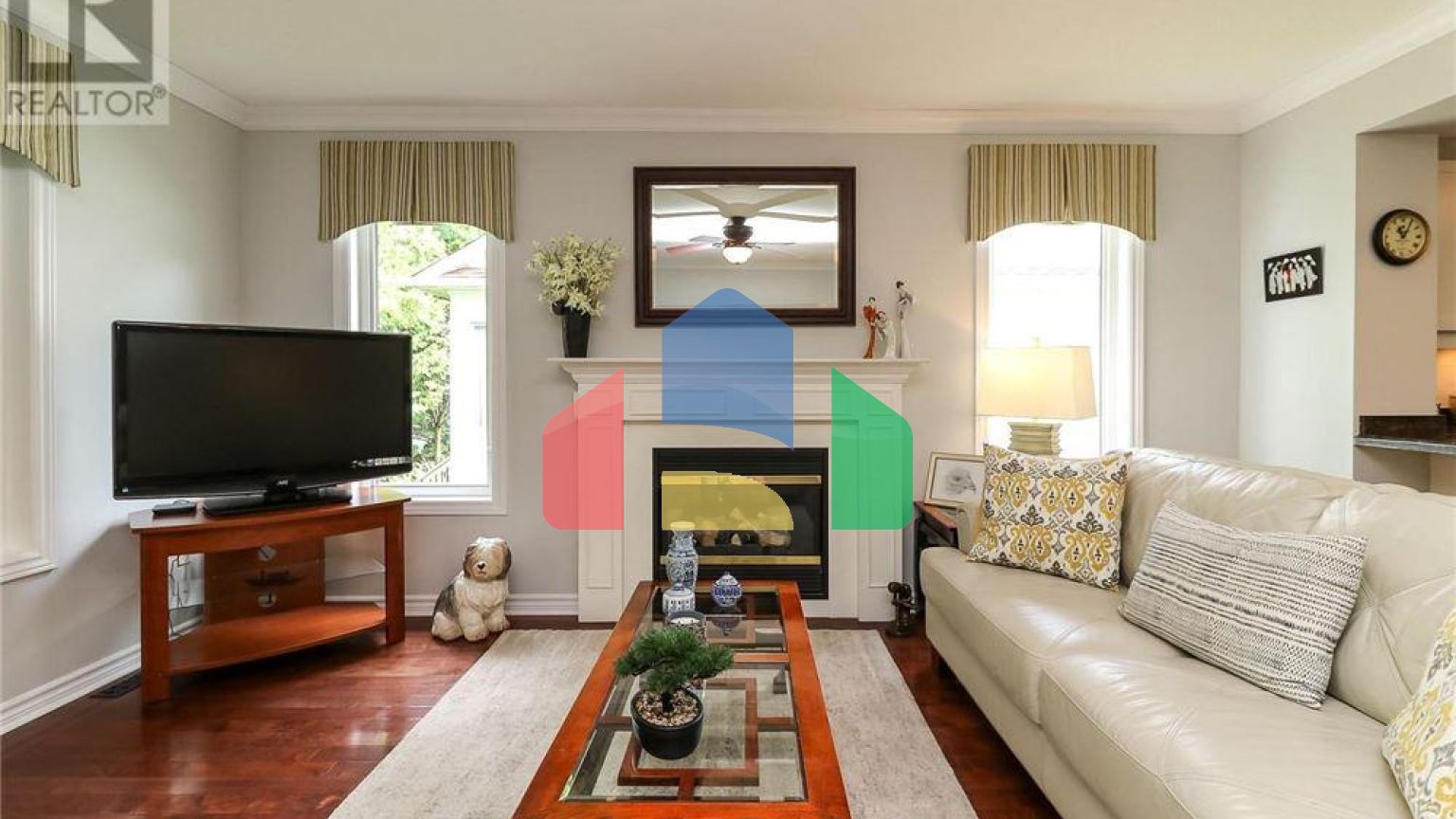 Residential - Single Family Home - Wasaga Beach, Canada - Canada