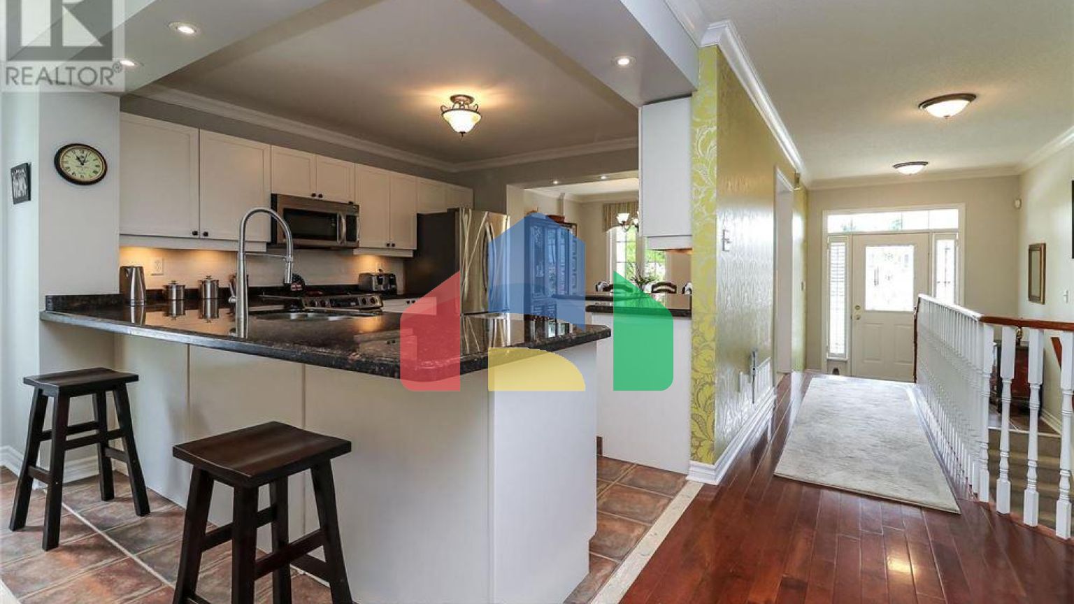 Residential - Single Family Home - Wasaga Beach, Canada - Canada