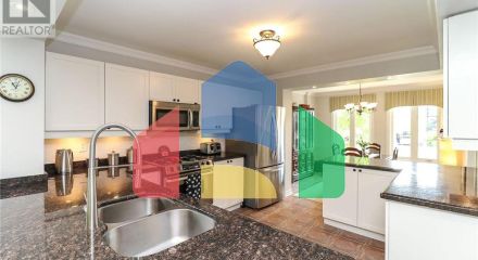 Residential - Single Family Home - Wasaga Beach, Canada - Canada