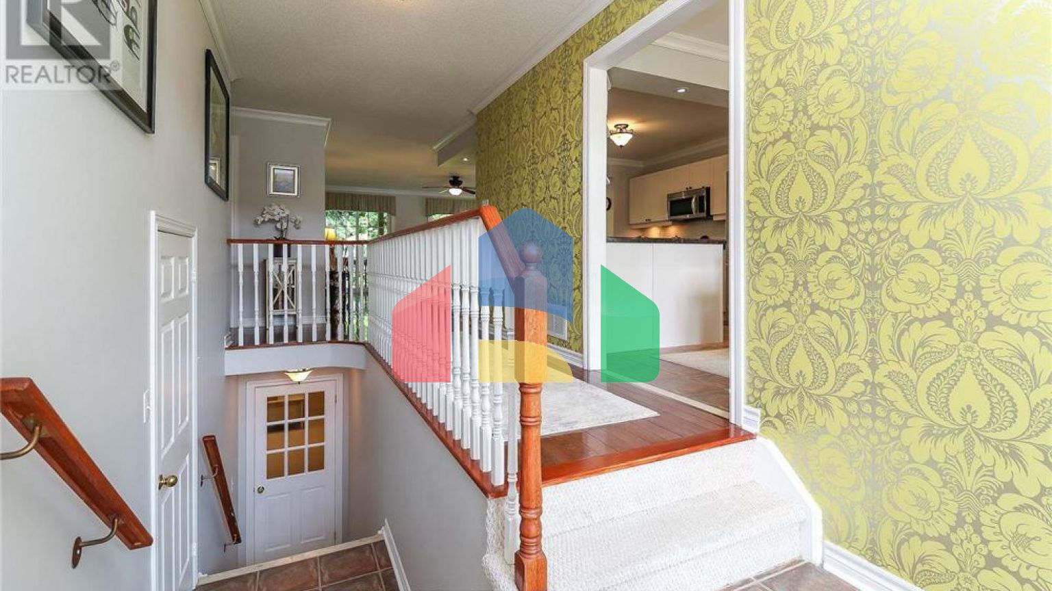 Residential - Single Family Home - Wasaga Beach, Canada - Canada