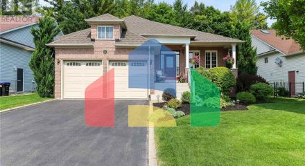 Residential - Single Family Home - Wasaga Beach, Canada - Canada