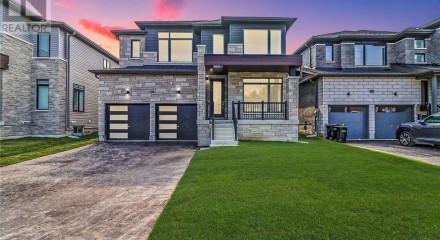 Residential - Single Family Home - Wasaga Beach, Canada - Canada