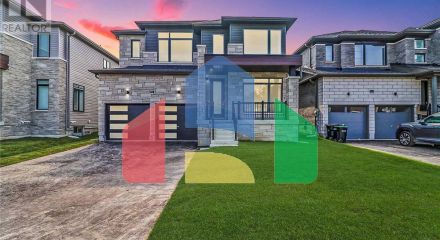 Residential - Single Family Home - Wasaga Beach, Canada - Canada