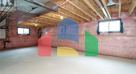 Residential - Single Family Home - Wasaga Beach, Canada - Canada