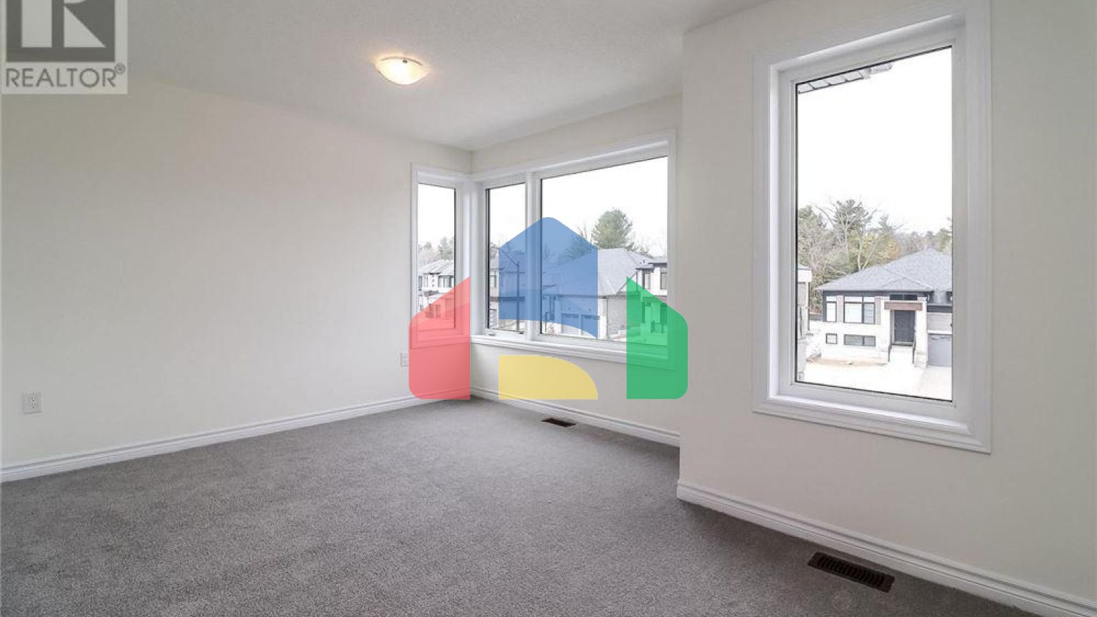 Residential - Single Family Home - Wasaga Beach, Canada - Canada