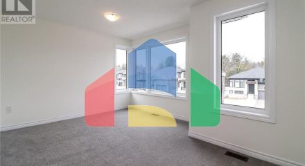 Residential - Single Family Home - Wasaga Beach, Canada - Canada