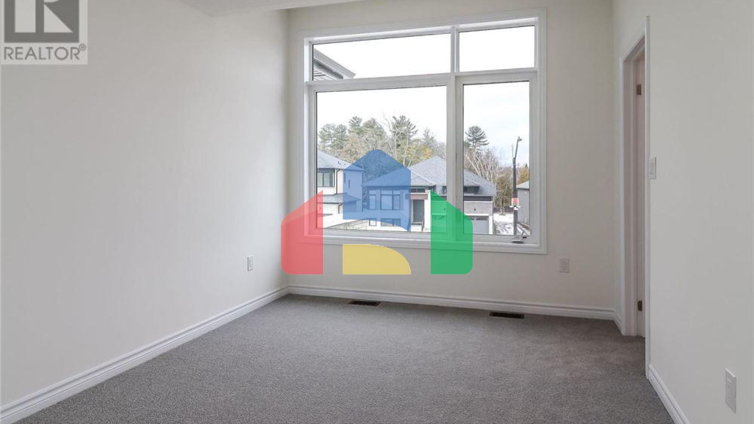 Residential - Single Family Home - Wasaga Beach, Canada - Canada