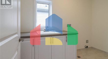 Residential - Single Family Home - Wasaga Beach, Canada - Canada