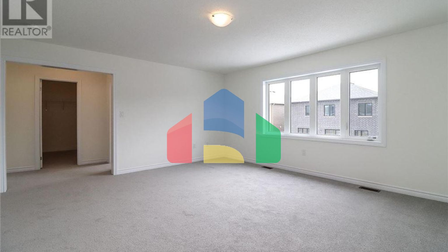 Residential - Single Family Home - Wasaga Beach, Canada - Canada