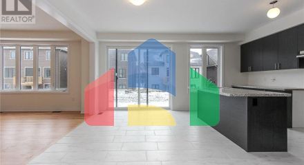 Residential - Single Family Home - Wasaga Beach, Canada - Canada