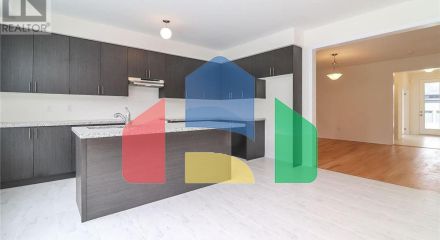 Residential - Single Family Home - Wasaga Beach, Canada - Canada