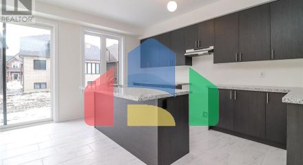 Residential - Single Family Home - Wasaga Beach, Canada - Canada