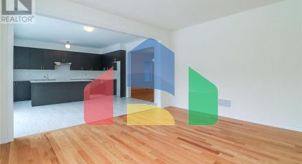 Residential - Single Family Home - Wasaga Beach, Canada - Canada