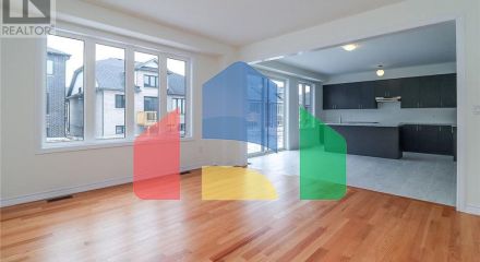 Residential - Single Family Home - Wasaga Beach, Canada - Canada