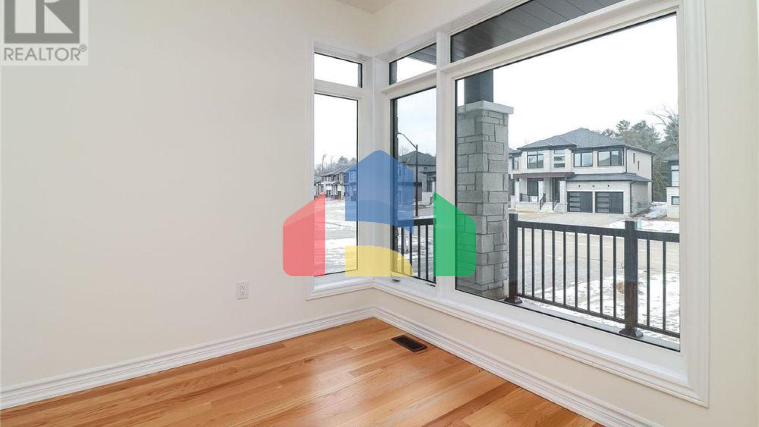 Residential - Single Family Home - Wasaga Beach, Canada - Canada