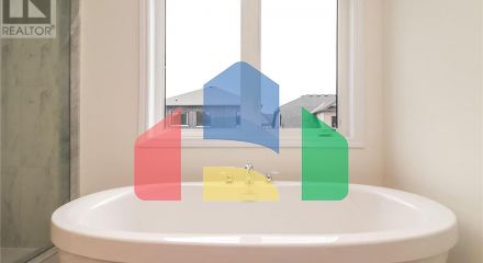 Residential - Single Family Home - Wasaga Beach, Canada - Canada