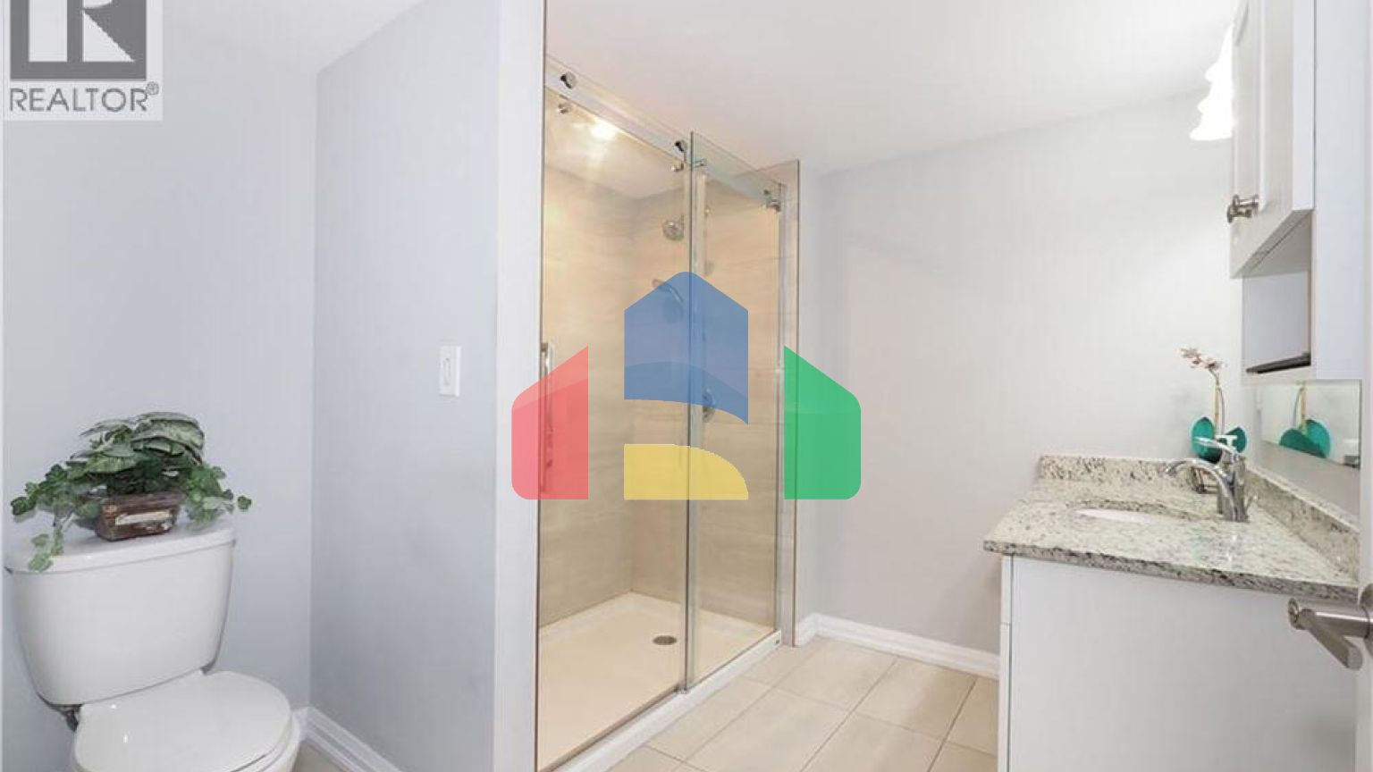 Residential - Condo/Apartment - Waterloo, Canada - Canada