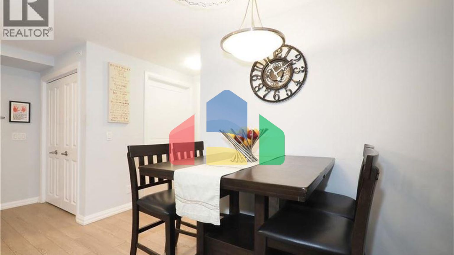 Residential - Condo/Apartment - Waterloo, Canada - Canada