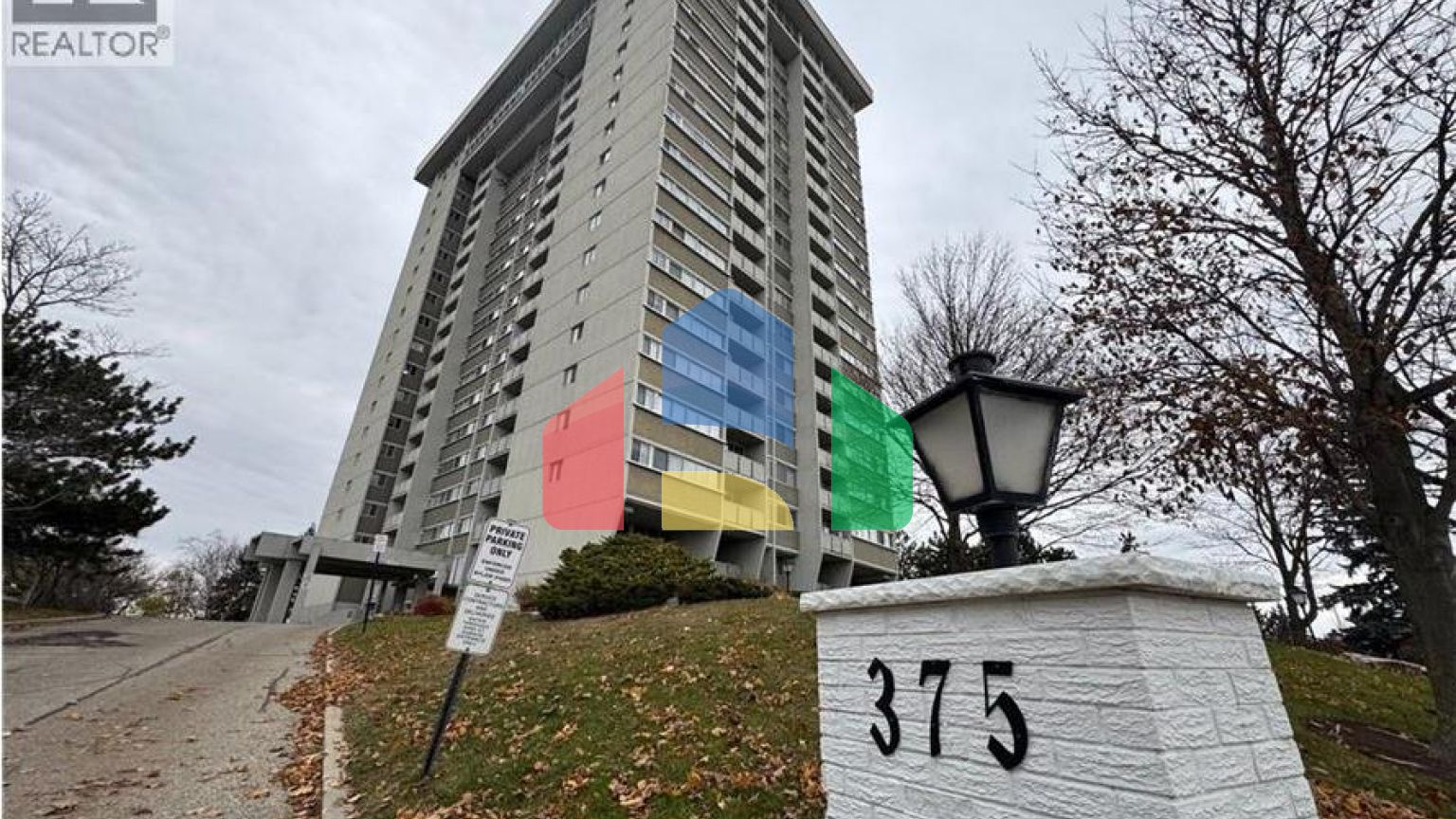 Residential - Single Family Home - Waterloo, Canada - Canada