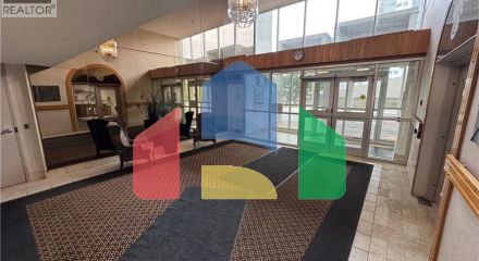 Residential - Single Family Home - Waterloo, Canada - Canada