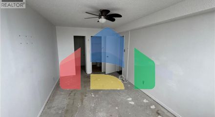 Residential - Single Family Home - Waterloo, Canada - Canada