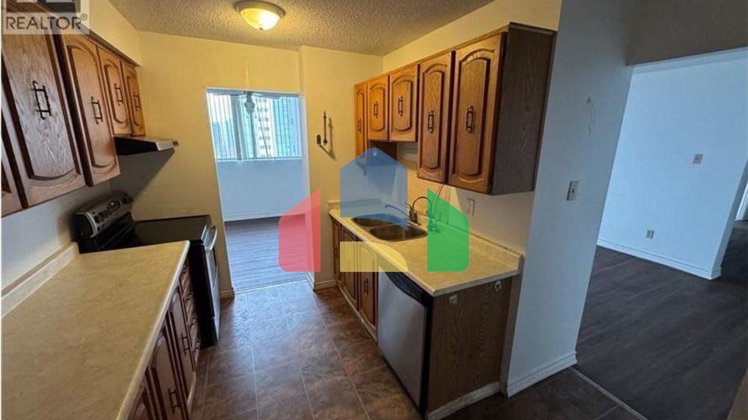 Residential - Single Family Home - Waterloo, Canada - Canada