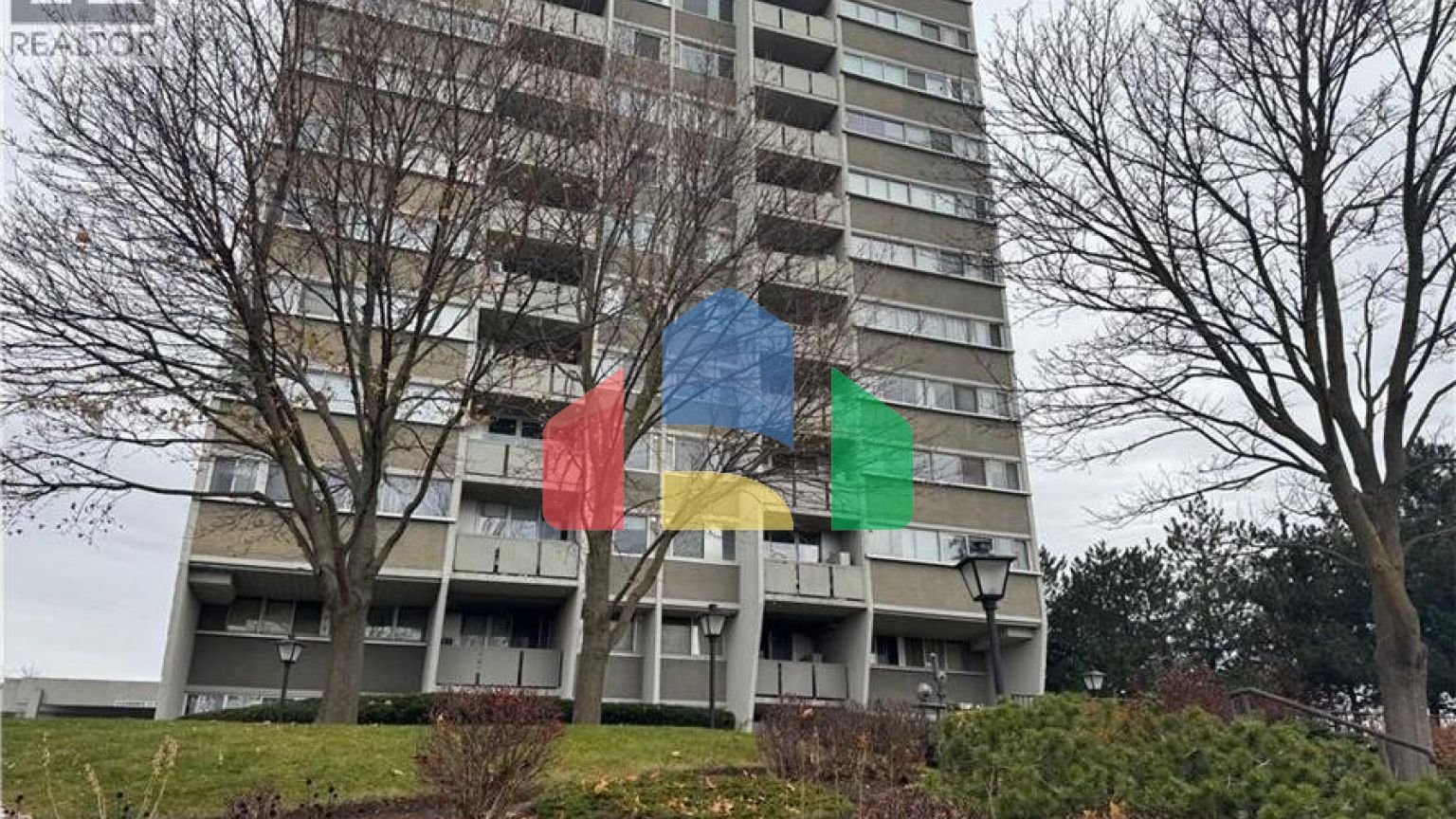 Residential - Single Family Home - Waterloo, Canada - Canada