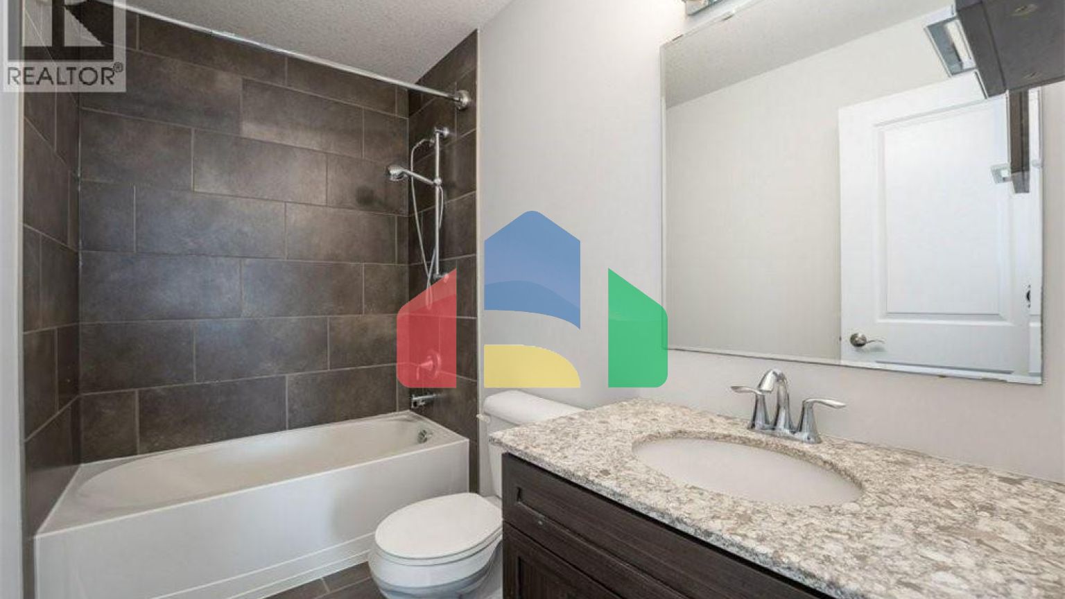 Residential - Single Family Home - Waterloo, Canada - Canada