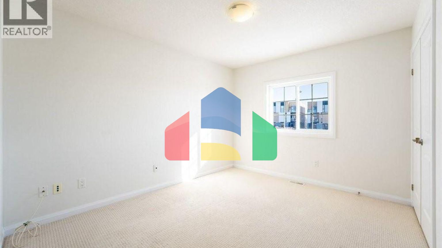 Residential - Single Family Home - Waterloo, Canada - Canada