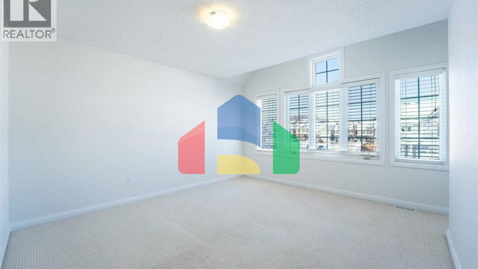 Residential - Single Family Home - Waterloo, Canada - Canada