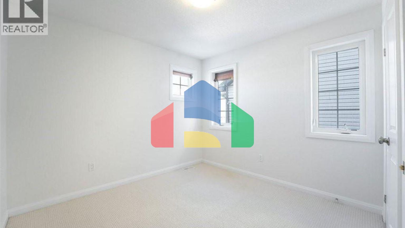 Residential - Single Family Home - Waterloo, Canada - Canada