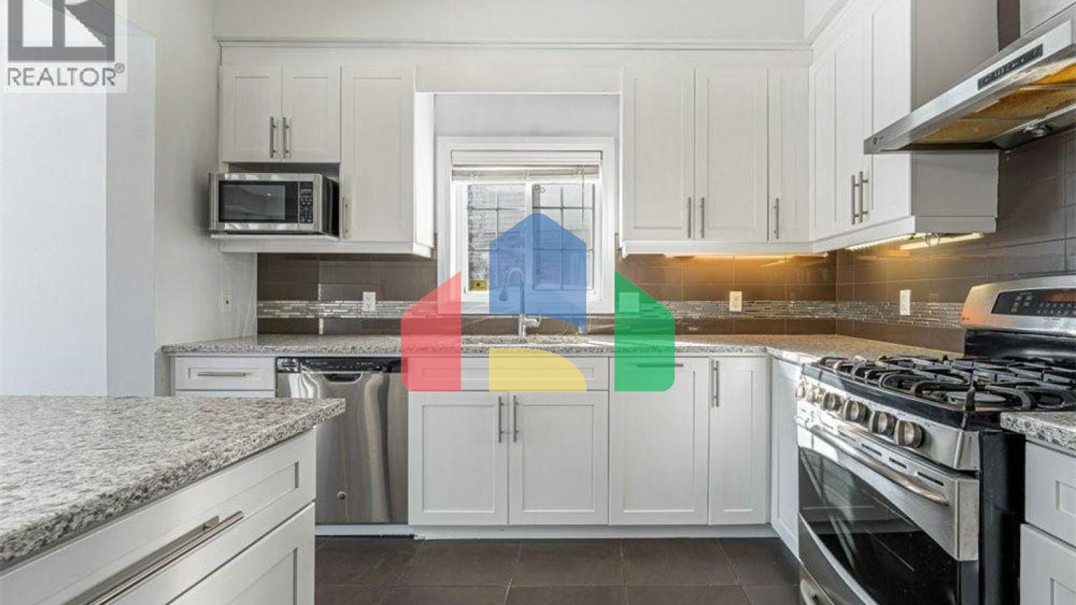 Residential - Single Family Home - Waterloo, Canada - Canada