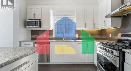 Residential - Single Family Home - Waterloo, Canada - Canada