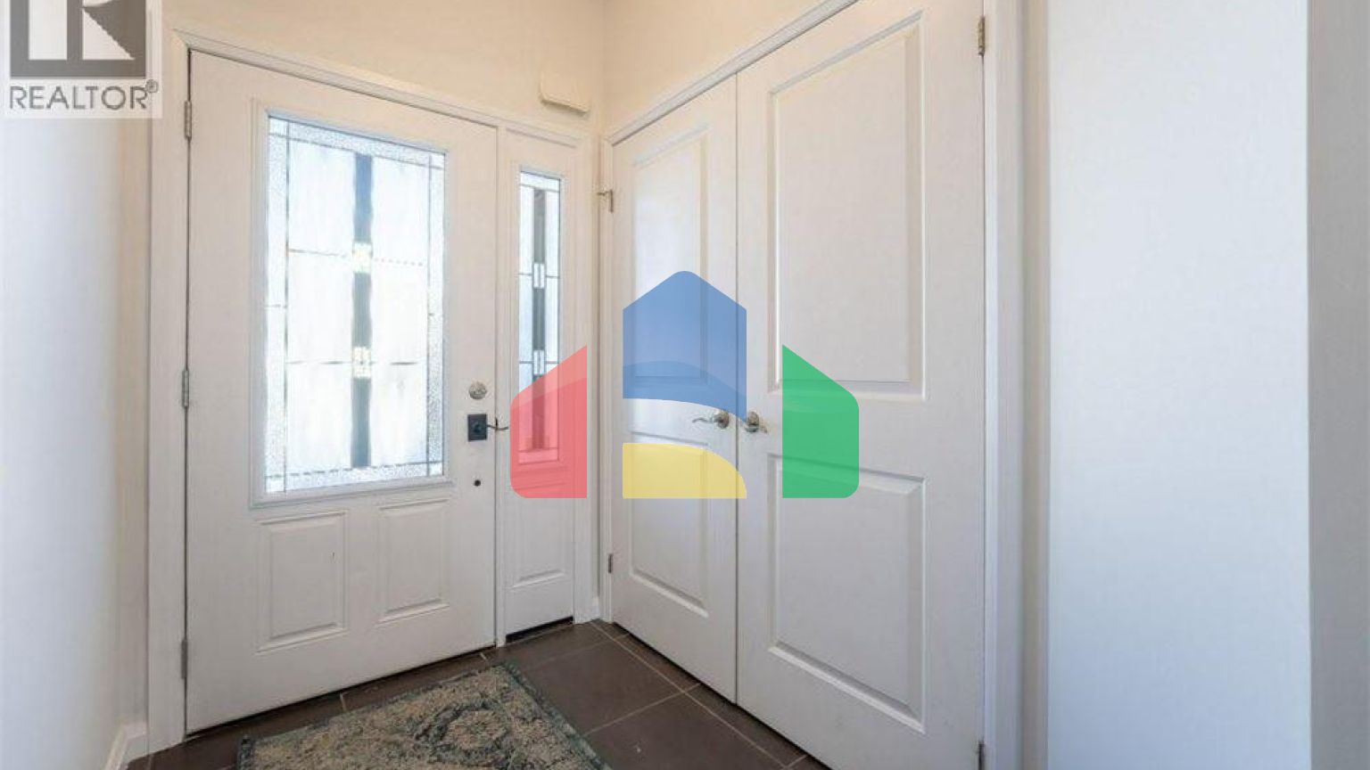 Residential - Single Family Home - Waterloo, Canada - Canada