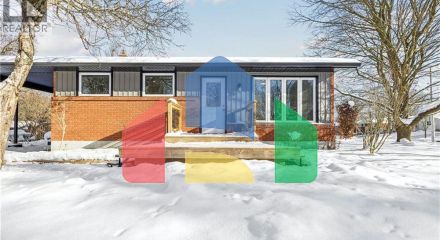 Residential - Single Family Home - Waterloo, Canada - Canada